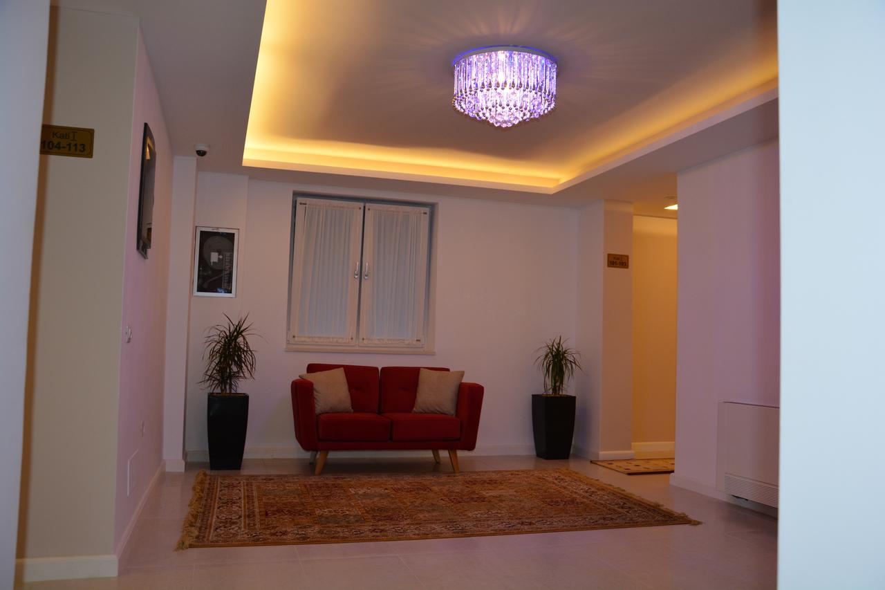 Hotel Turizem Shkelzeni Bajram Curri 外观 照片