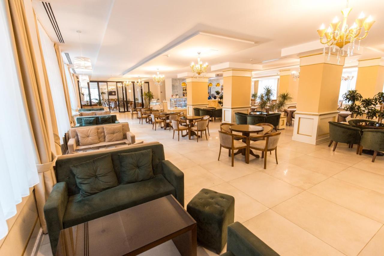 Hotel Turizem Shkelzeni Bajram Curri 外观 照片